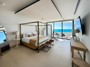 Has it all Beachfront Retreat with Amazing Views